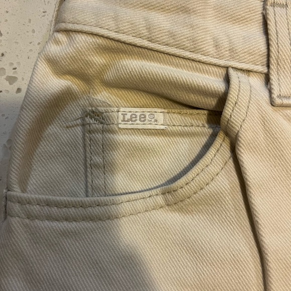 VTG. Lee Women's Straight Leg Jeans - Cream - Picture 3 of 7